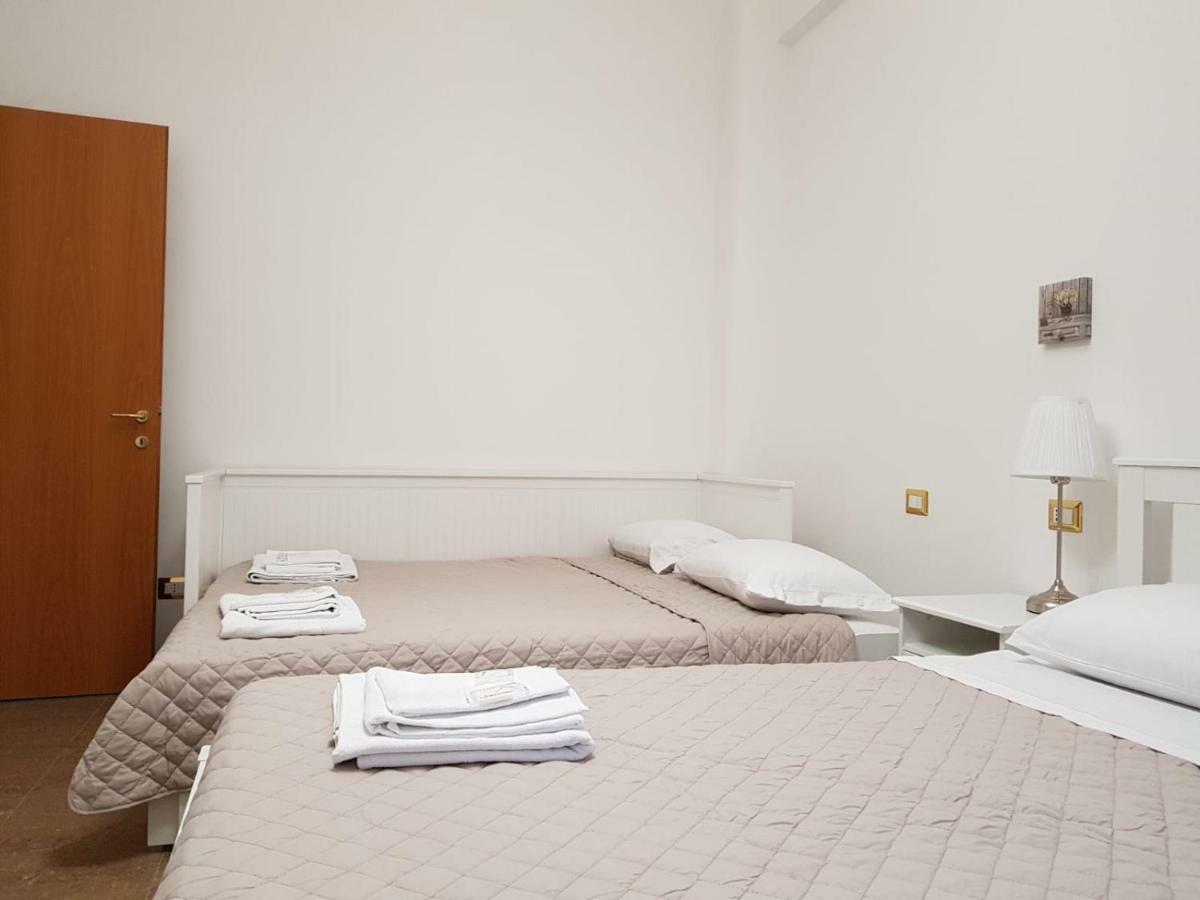 Interno Dieci Rome Extérieur photo