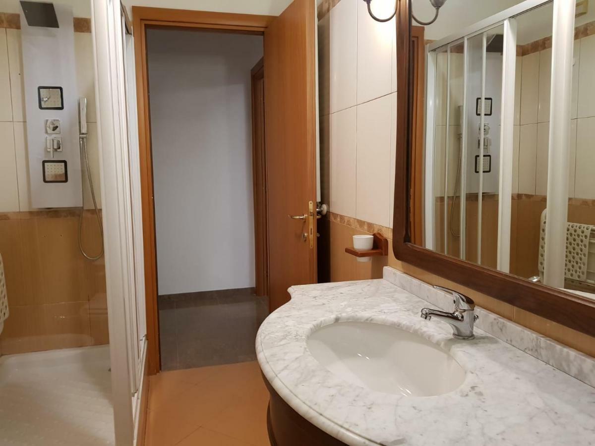 Interno Dieci Rome Extérieur photo